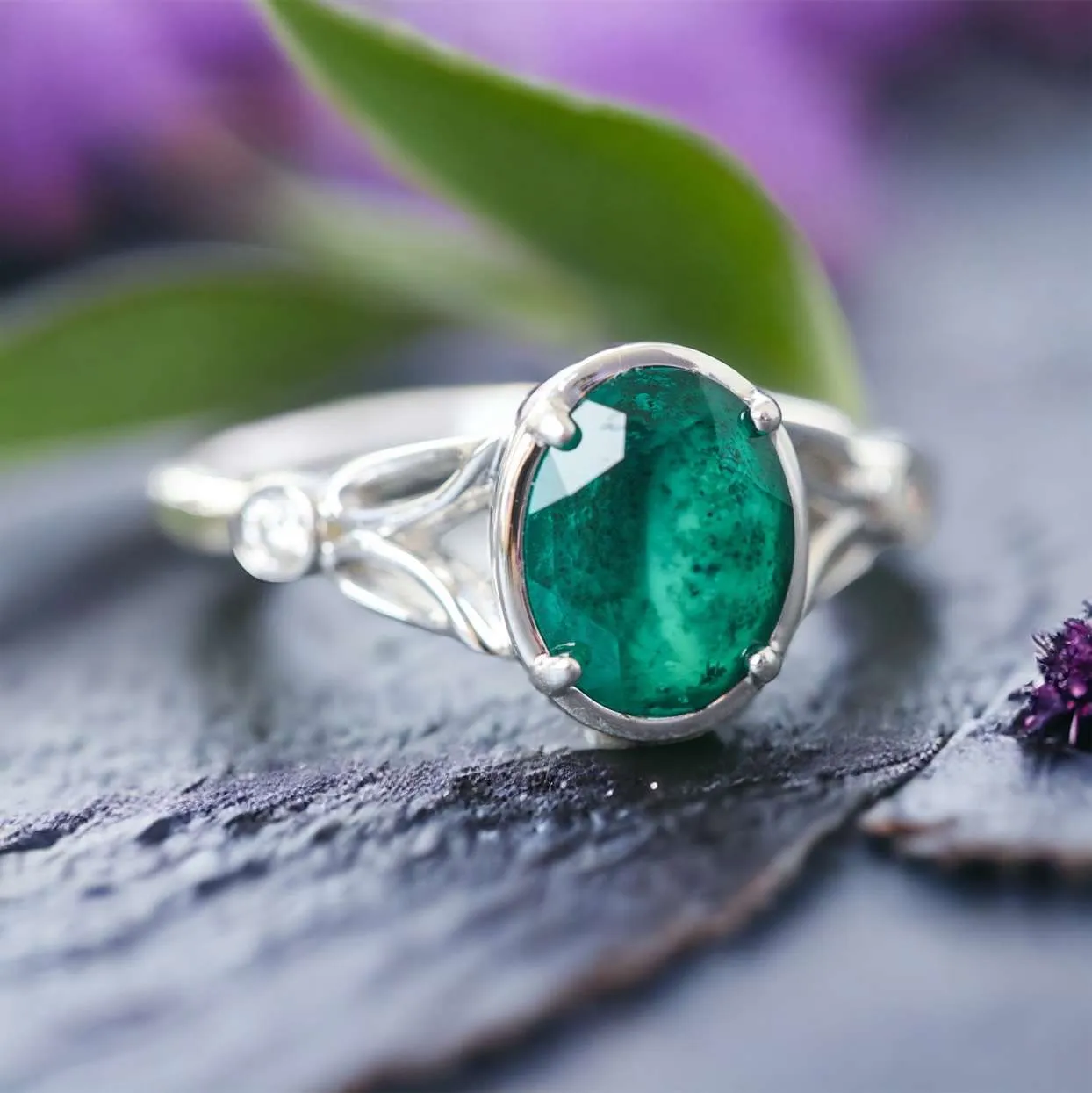 photoroom_20240502_205008 White Gold Emerald Gemstone Cremation Ring